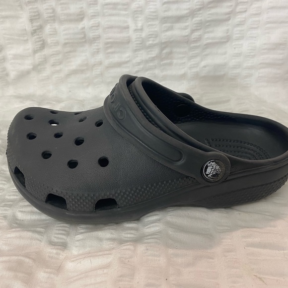 Junior Size 1 Black Crocs with Milan Jibbitz. - Picture 8 of 9